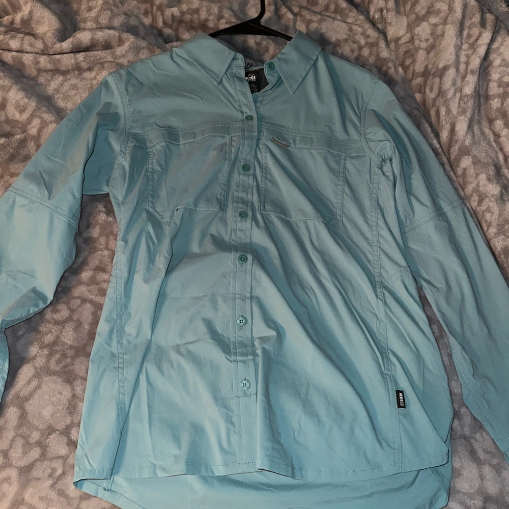 REI women’s shirt